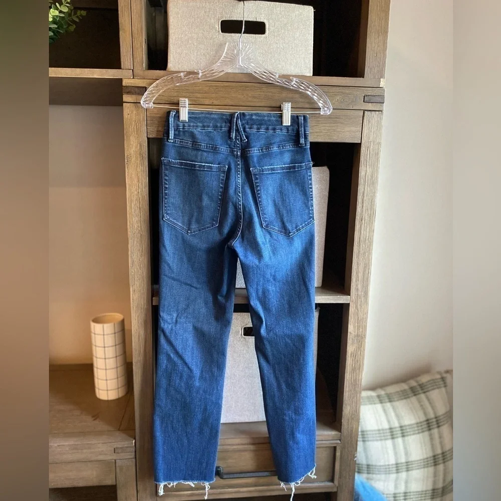 GOOD AMERICAN Good Classic Raw Hem Jeans Straight High Rise Size 27
